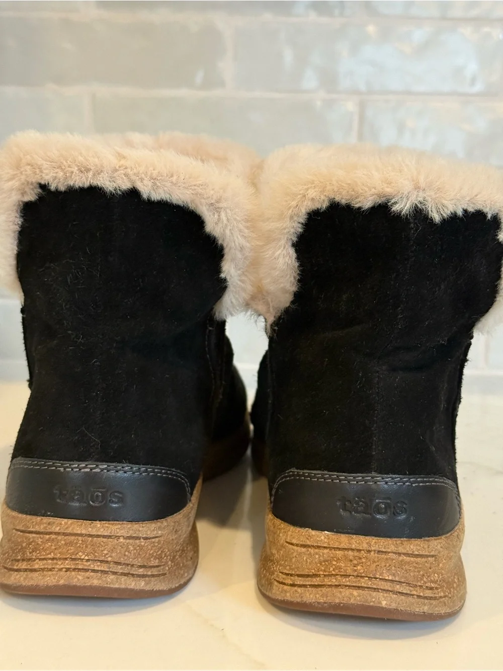 Taos Future Black Leather Suede Faux Fur Mid Boots Women's Size 10